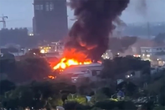 Vụ xe máy tông bé gái rồi bỏ chạy: Người nhà tiết lộ sức khỏe nạn nhân-3