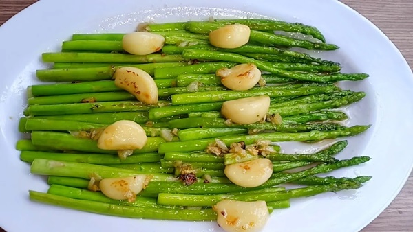 Việt Nam có 3 loại rau được ví như kho chứa sắt: Giúp bổ máu, hạ đường huyết, dưỡng ruột và xương hiệu quả-2