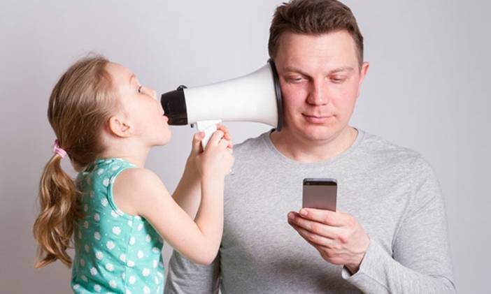 8 hành vi ở nhà của bố ảnh hưởng tiêu cực đến con-1