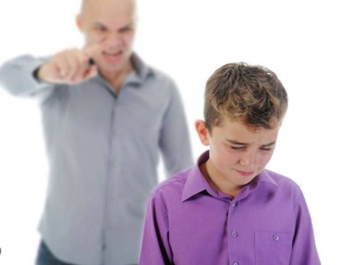 8 hành vi ở nhà của bố ảnh hưởng tiêu cực đến con-4