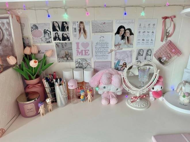 Cận cảnh căn phòng màu hồng siêu ngăn nắp của con gái MC Diệp Chi, mẹ nhìn mà phải xuýt xoa xinh quá-2
