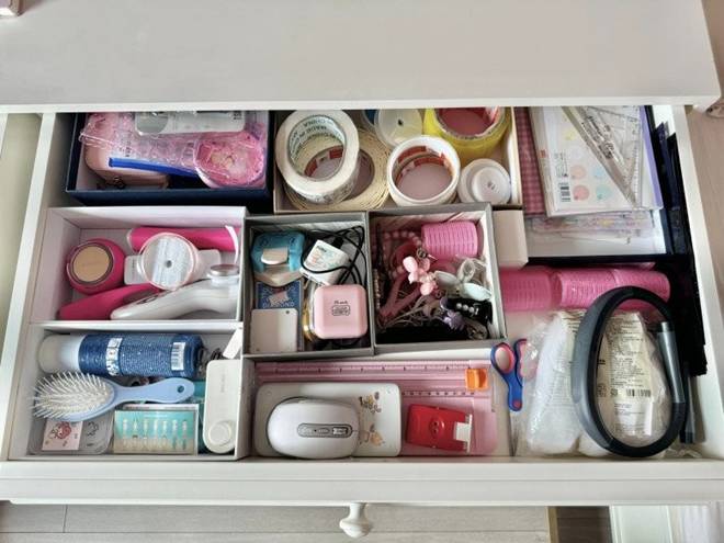 Cận cảnh căn phòng màu hồng siêu ngăn nắp của con gái MC Diệp Chi, mẹ nhìn mà phải xuýt xoa xinh quá-5