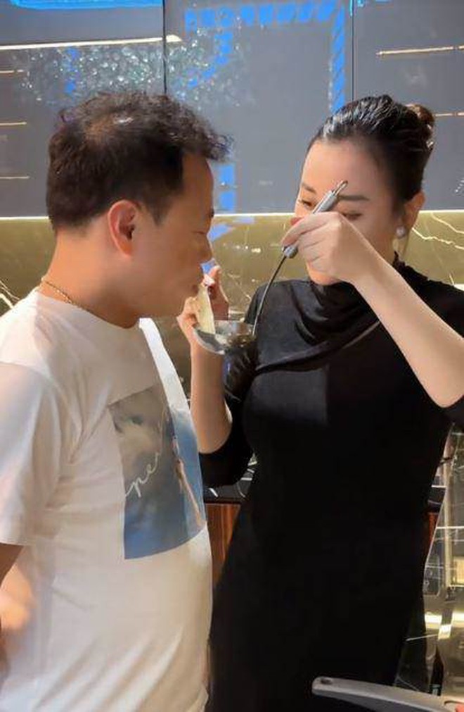 Hậu sinh đôi, Phương Oanh lần đầu tiết lộ 1 chi tiết đặc biệt liên quan chuyện yêu Shark Bình-5