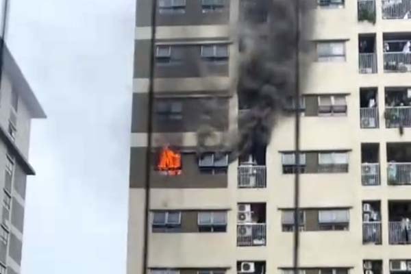 Chồng bế con 6 tháng tuổi bặt tăm, vợ đi tìm trong vô vọng-3