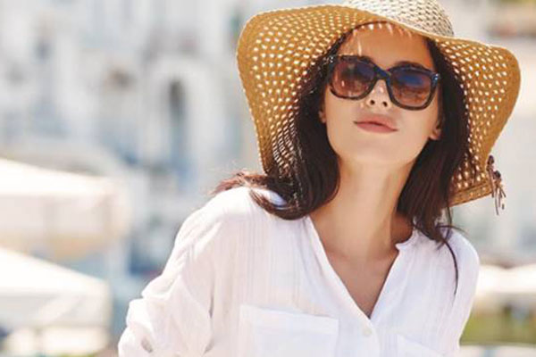 Những vùng da dễ lộ nếp nhăn lão hóa mà các chị em cần chú ý chăm sóc-2