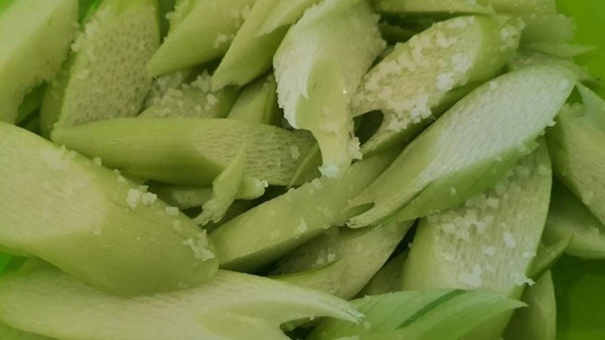 3 món ăn ngon giải nhiệt ngày hè với dọc mùng, khi chế biến cần chú ý để tránh bị ngứa-3
