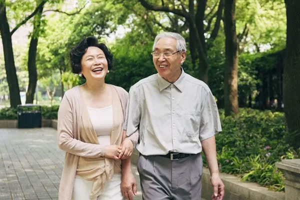 Ra mắt nhà chồng sau lễ cưới, tôi vội vàng bỏ về nhà bố mẹ đẻ khi gặp một người ở đó-2