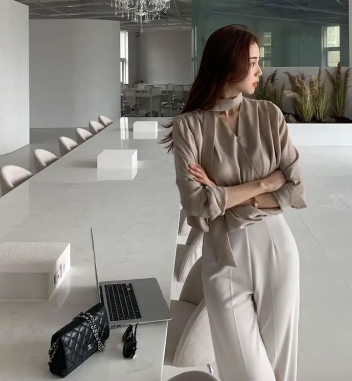 Cách phối đồ cho nàng công sở yêu thích phong cách tối giản-3