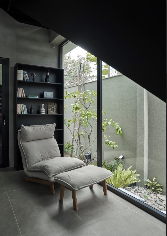 Vợ chồng 9x chi 30 tỷ đồng xây villa 550m2 tông trầm và lạnh đầy cá tính, thiết kế thế nào để vừa sáng vừa thoáng mát: KTS cũng áp lực-10