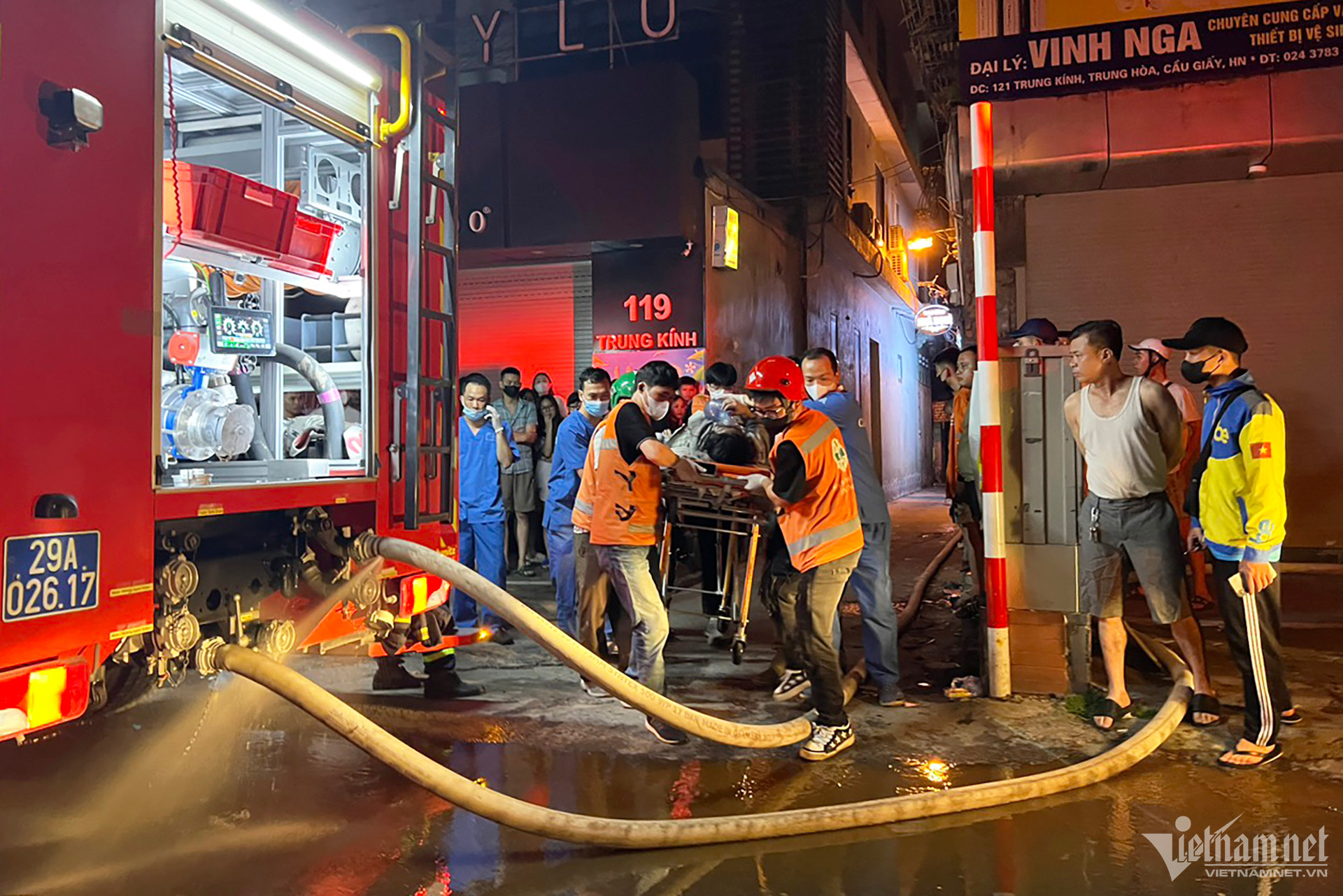 Vụ cháy nhà trọ 14 người chết ở Hà Nội: Sau 3 tiếng nổ lớn, lửa bùng lên dữ dội-2