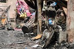 Cháy nhà 14 người chết: Tiếng nổ và tiếng kêu cứu thất thanh khiến tôi xé lòng-4