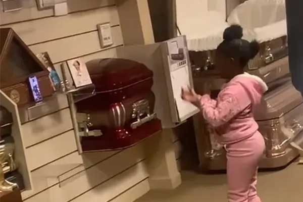 Xôn xao chuyện trường đại học mở khoa dạy nghề tang lễ-2