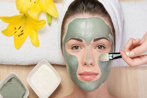 Cách dùng một thỏi son trang điểm cả gương mặt-3