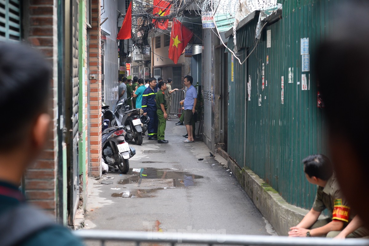 Cảnh tan hoang trong ngôi nhà cháy ở Hà Nội làm 14 người chết-10