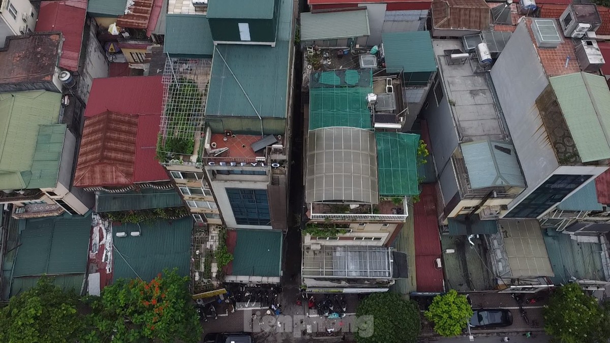 Cảnh tan hoang trong ngôi nhà cháy ở Hà Nội làm 14 người chết-9