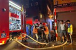 Nhân chứng bàng hoàng kể lại vụ cháy ở Trung Kính khiến 14 người tử vong-1
