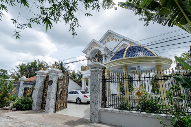 Cận cảnh biệt thự hơn 10 tỷ, rộng hàng trăm mét vuông hoa hậu Phan Thị Mơ tặng ba mẹ-5