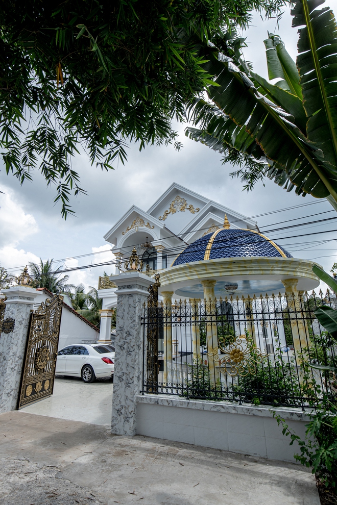 Cận cảnh biệt thự hơn 10 tỷ, rộng hàng trăm mét vuông hoa hậu Phan Thị Mơ tặng ba mẹ-7