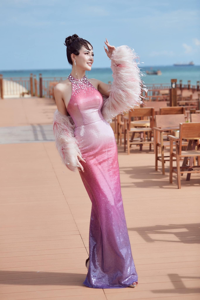 Hoa hậu Việt tặng nhà 10 tỷ cho cha mẹ tuổi 34: Có mọi thứ chỉ thiếu 1 gia đình và những đứa con-9