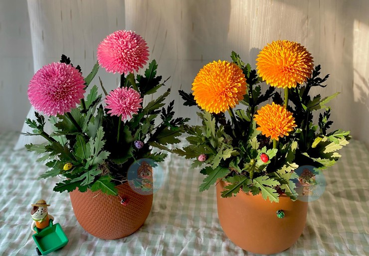 Cô gái mắc bệnh xương thủy tinh làm hoa giấy, có sản phẩm bán giá cả triệu đồng-5