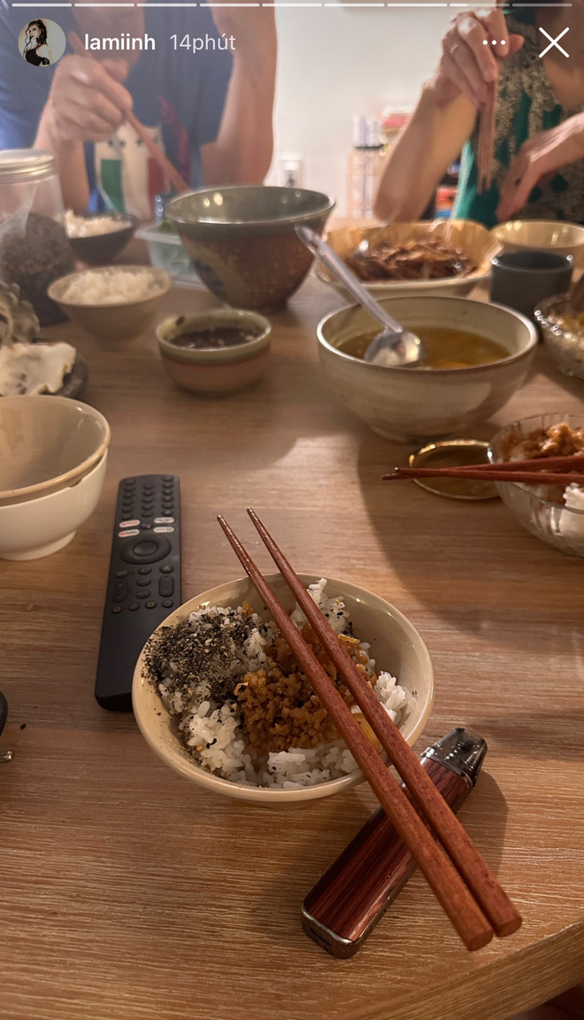 Lâm Minh miệng chảy máu, ôm con khóc trên livestream-3