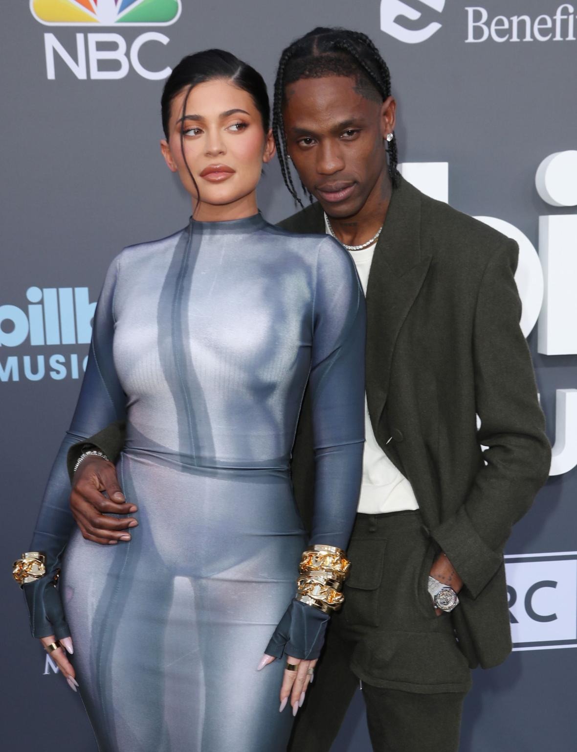 Không tưởng: 2 sao nam đánh nhau vì tình, gây náo loạn Cannes 2024-3