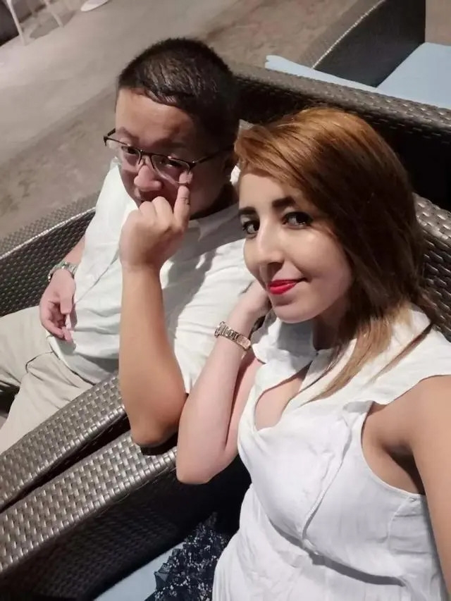 Lấy vợ châu Phi, người đàn ông trở thành đại gia, sở hữu 7.300 mẫu đất-1