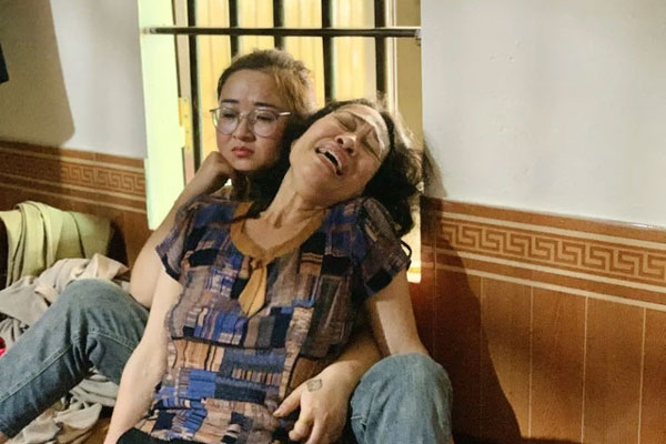 Vụ cháy 14 người chết: Người mẹ yếu ớt gọi tên con trong tuyệt vọng nơi quê nhà-2