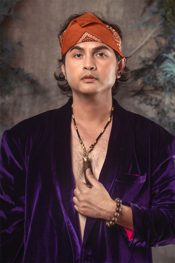 Bác bỏ tin Vợ Đức Tiến túng thiếu, không có tiền mua đất chôn chồng-1