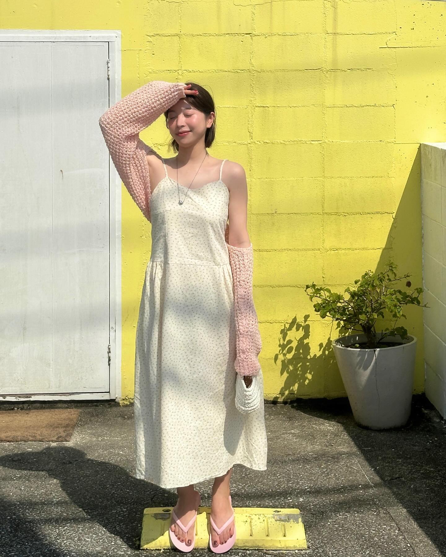 10 set váy dành cho nàng tóc ngắn: Diện xuống phố hay đi du lịch đều nổi bật và chuẩn sành điệu-9