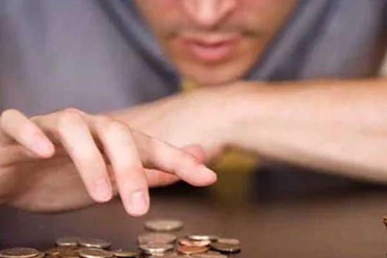 Giàu 'nứt đố đổ vách' nhưng 5 cung hoàng đạo này lại hay than nghèo kể khổ
