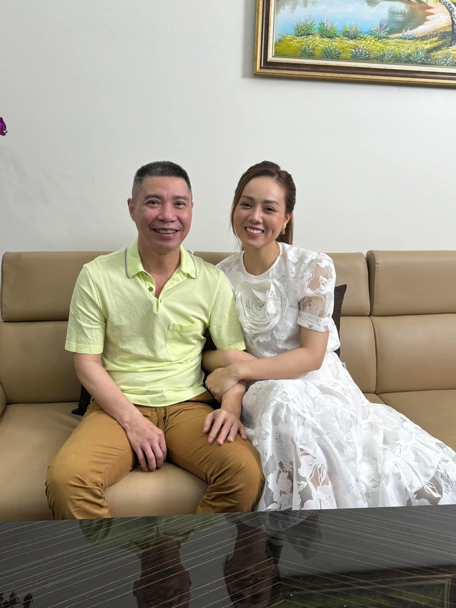 Vợ Công Lý phản ứng khi bị nhắc nhở hay đem chuyện gia đình lên MXH-8