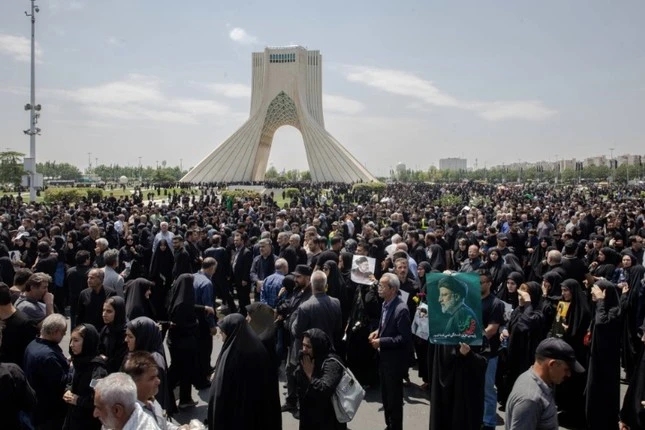 Hé lộ hậu trường 17 giờ hỗn loạn sau vụ rơi trực thăng chở Tổng thống Iran-3