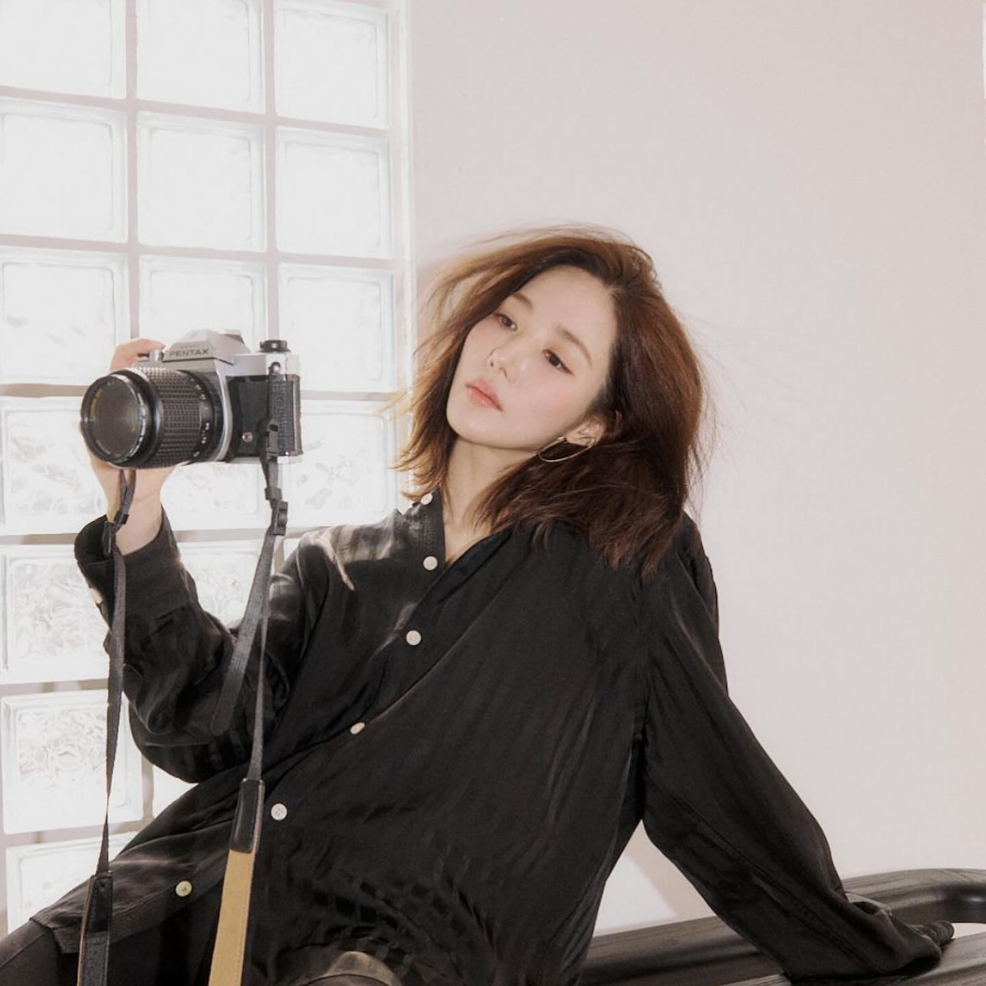 5 nữ diễn viên Hàn Quốc có phong cách mùa hè sành điệu, ngắm là mặc đẹp mỗi ngày-14