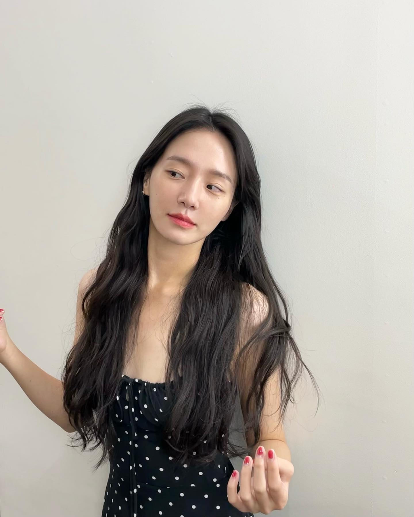 5 nữ diễn viên Hàn Quốc có phong cách mùa hè sành điệu, ngắm là mặc đẹp mỗi ngày-18