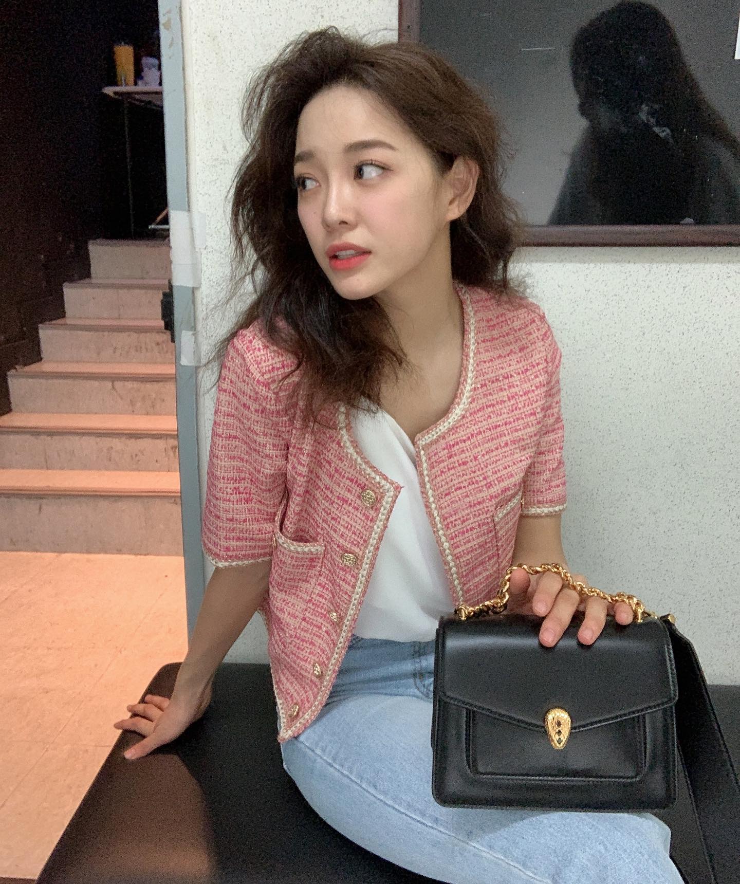 5 nữ diễn viên Hàn Quốc có phong cách mùa hè sành điệu, ngắm là mặc đẹp mỗi ngày-21