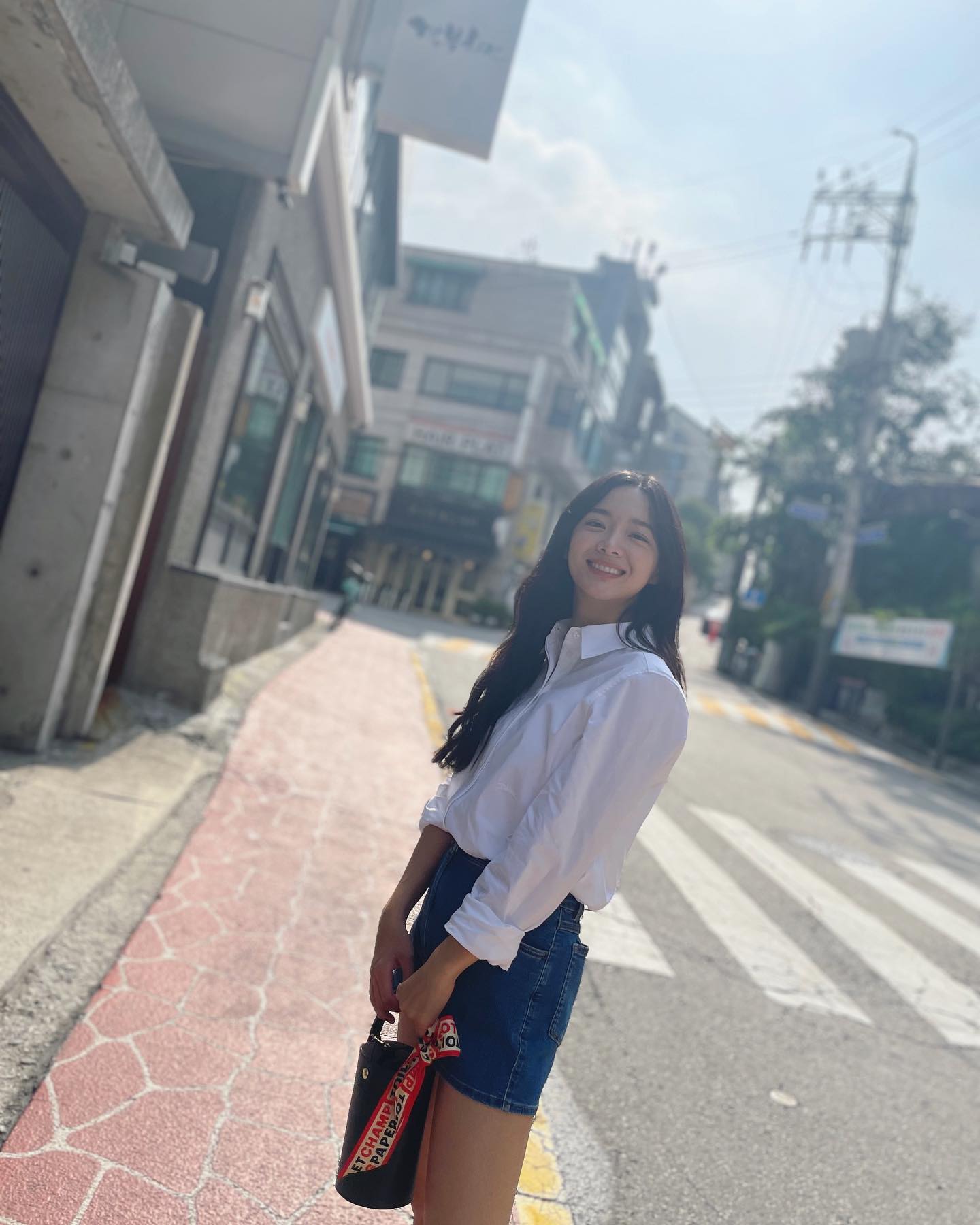 5 nữ diễn viên Hàn Quốc có phong cách mùa hè sành điệu, ngắm là mặc đẹp mỗi ngày-23