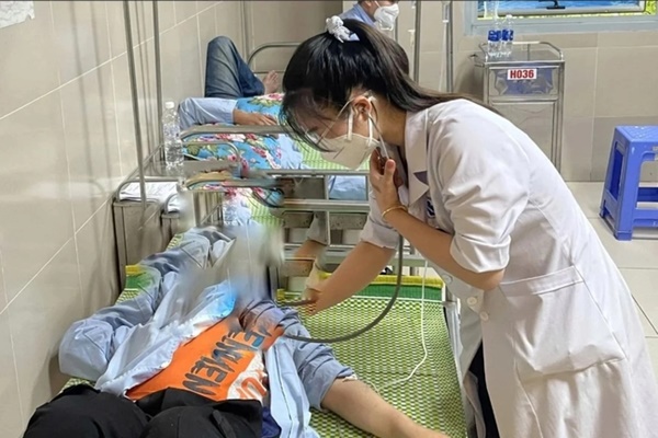 Thông tin mới vụ 1 người tử vong, nhiều người nhập viện sau ăn cỗ cưới-1