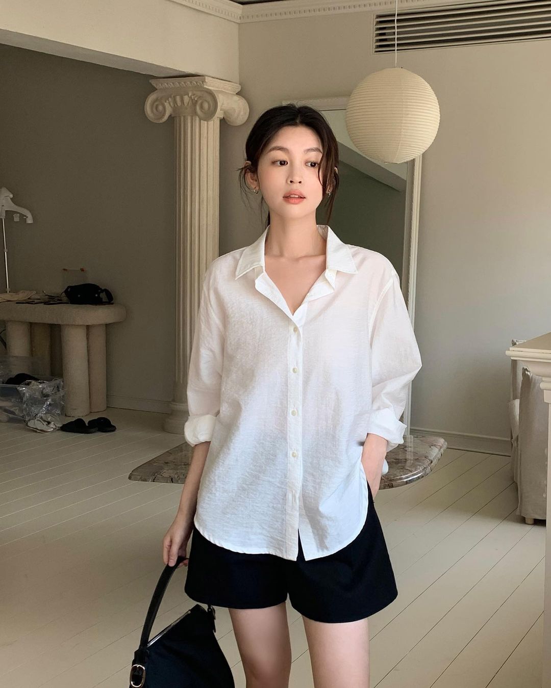 1 chiếc sơ mi trắng có thể diện tới 6 cách thanh lịch và ưng mắt-5