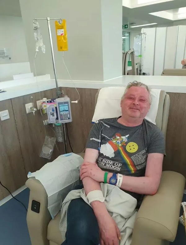 Người đàn ông 44 tuổi có 5 dấu hiệu ung thư, bỏ qua tất cả để rồi hối hận-3