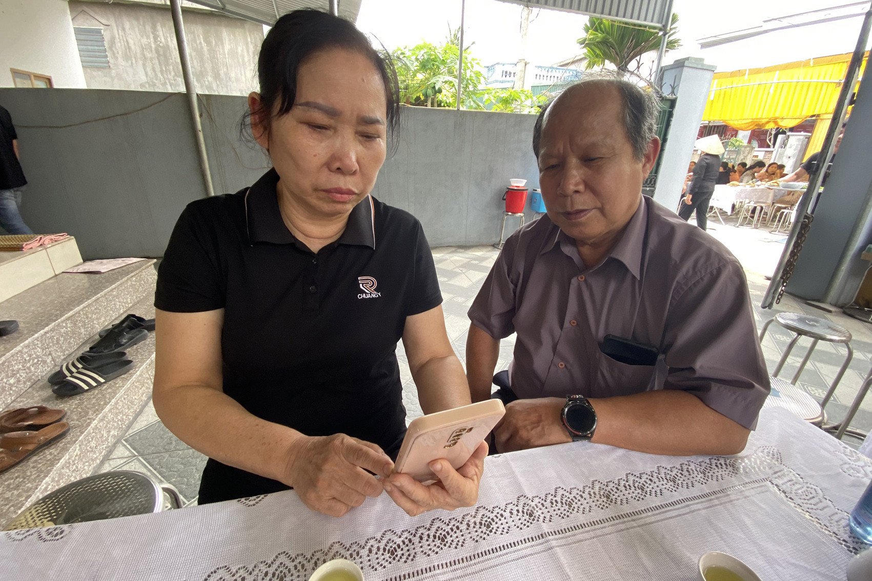 Nén nỗi đau trời thấu, người mẹ ở Quảng Ninh có quyết định cứu được 7 người-2
