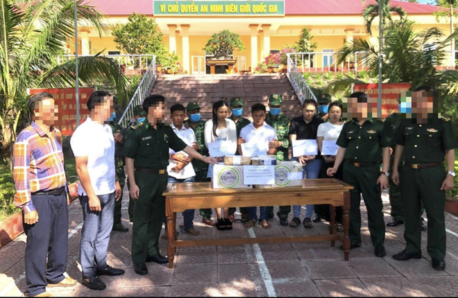 Công an phát hiện bí mật động trời trong chiếc ô tô biển số Lào đang lén lút vào Việt Nam-1