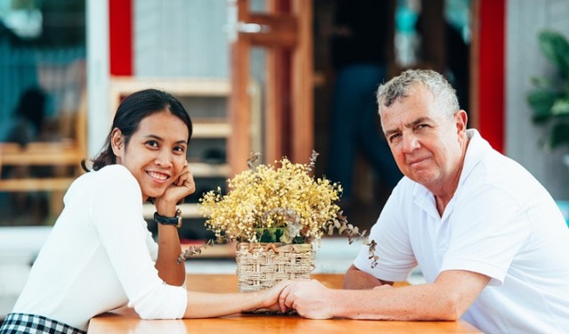 Đi khám vô sinh, người phụ nữ Đà Nẵng phải lòng bác sĩ sản khoa Hungary, 1 năm sau cuộc đời thay đổi-2