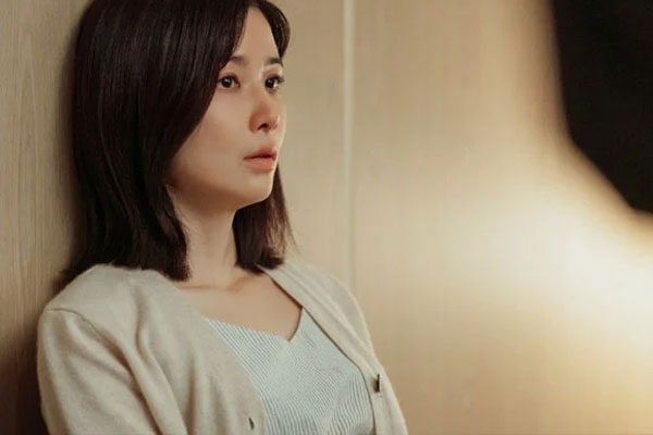 Nghỉ việc ở nhà bán hàng, câu nói của chồng lúc ăn cơm khiến vợ tức nghẹn-2