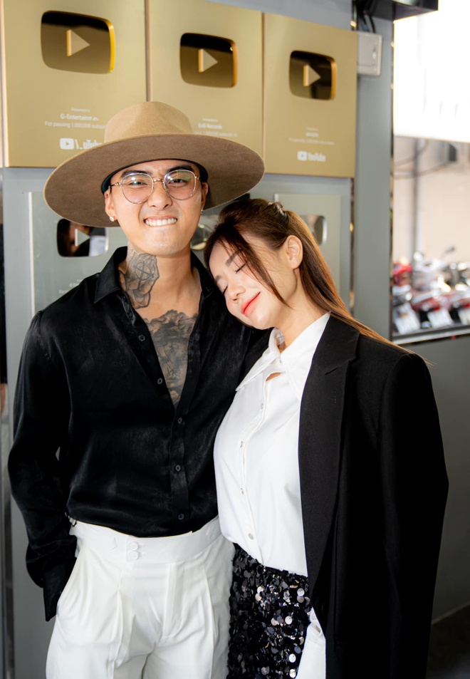 Đạt G đáp trả gắt khi netizen bình luận kém duyên con Đạt mà giống Hoài Lâm-8