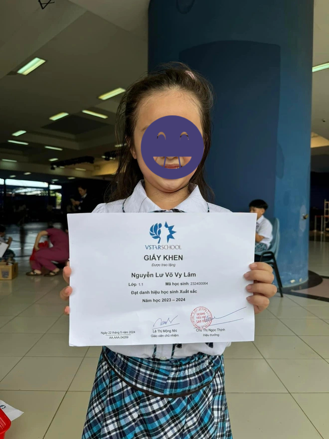 Đạt G đáp trả gắt khi netizen bình luận kém duyên con Đạt mà giống Hoài Lâm-2