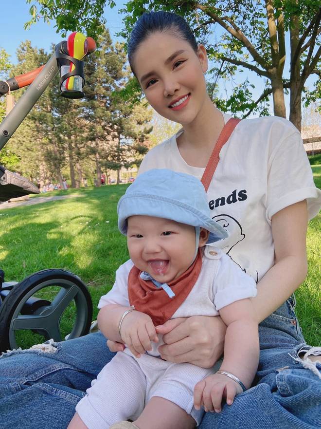 Gà cưng Vũ Khắc Tiệp chăm con quá khéo, bảo sao chồng Mạc Hồng Quân tự nguyện cho giữ hết tài sản-5