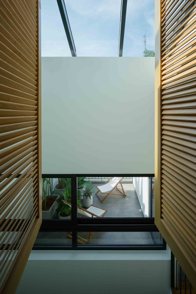 Chiêm ngưỡng nhà giấu tầng đơn giản mà tiện nghi-12