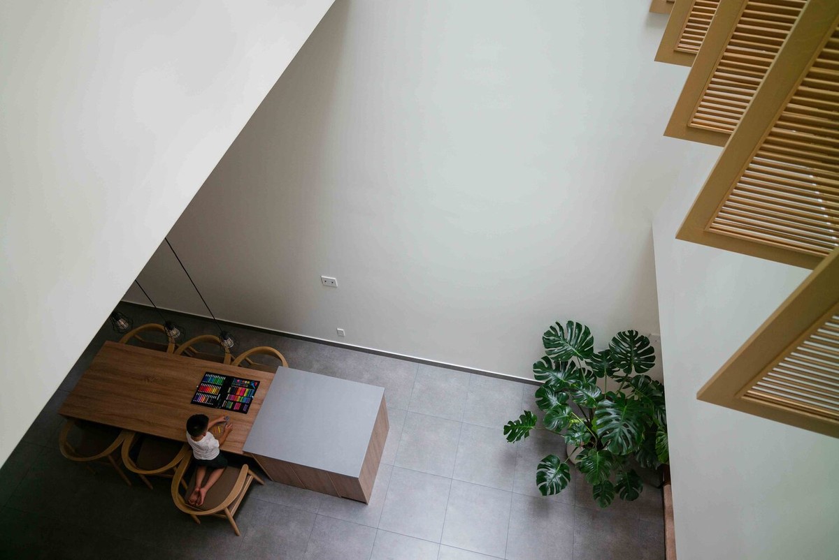 Chiêm ngưỡng nhà giấu tầng đơn giản mà tiện nghi-17