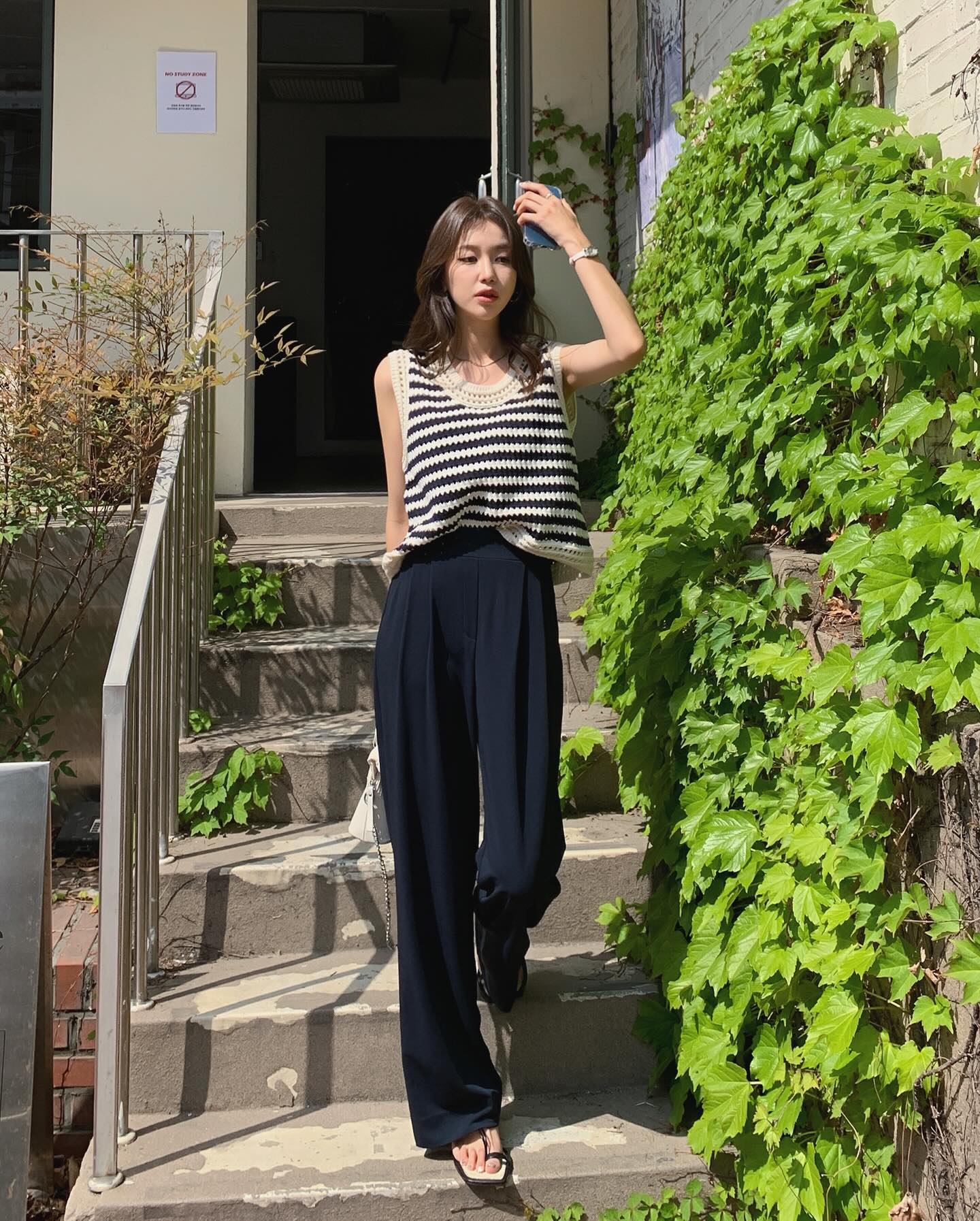 Gợi ý 5 công thức diện đồ nổi bật và ăn ảnh cho chuyến du lịch biển-2